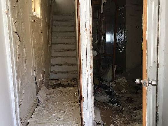 3rd image of 21038 Nashville Blvd
