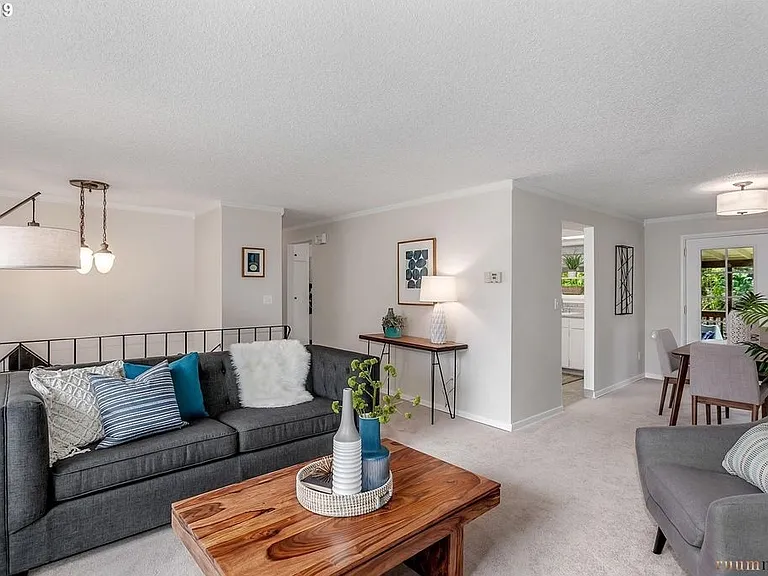 8205 SW Laurel St — Photo 18