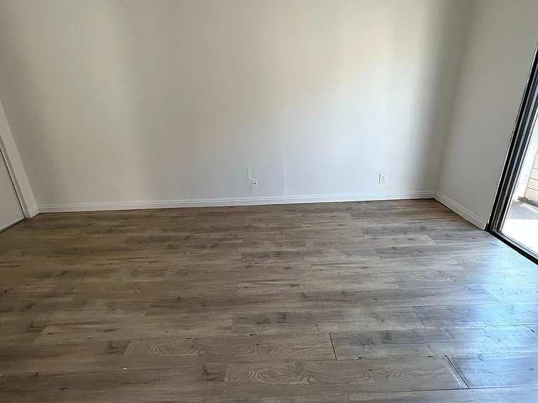 313 E Pine St #18 — Photo 18