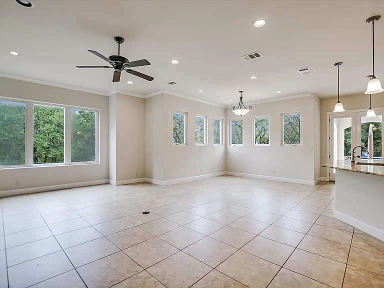 11 Inwood Cir — Photo 10