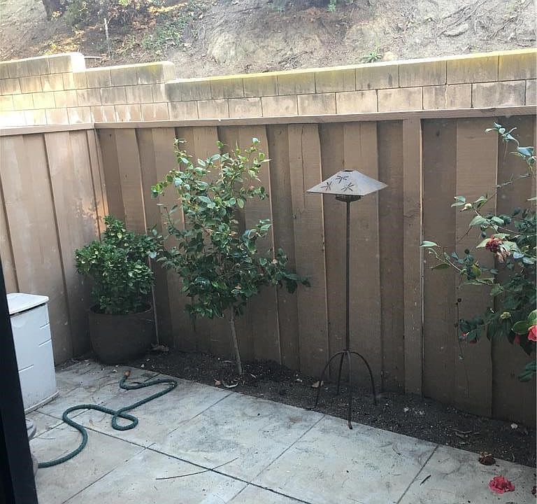 2nd image of 22721 Lakeway Dr Unit 411