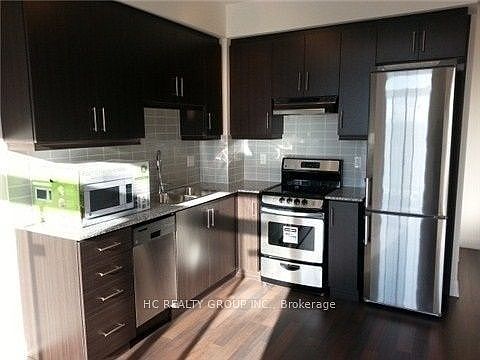 2nd image of 68 Canterbury Pl #1606