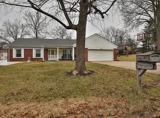 316 Nantucket Dr, Ballwin, MO 63011