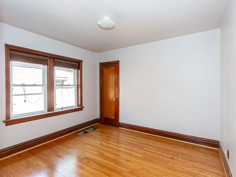 6332 Oleatha Ave — Photo 16