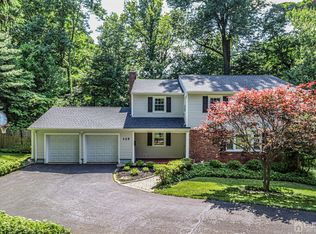 125 Wentworth Dr, Berkeley Heights, NJ 07922