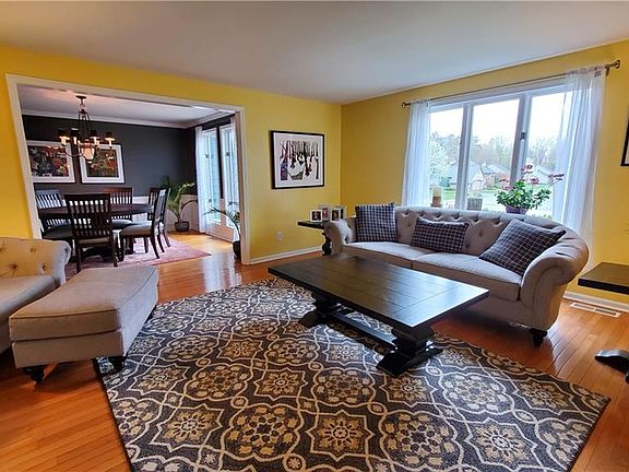 5th image of 23 Park Square Ln