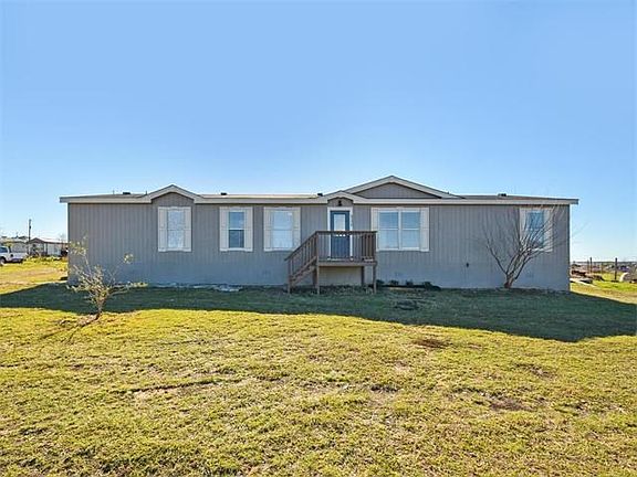 2nd image of 530 Shady Oaks