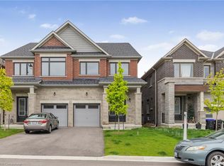 12 Sassafras Rd, Springwater, ON L0L1Y3