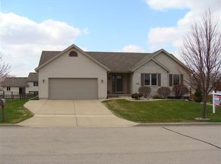 410 Rosemal Ln, Deforest, WI 53532