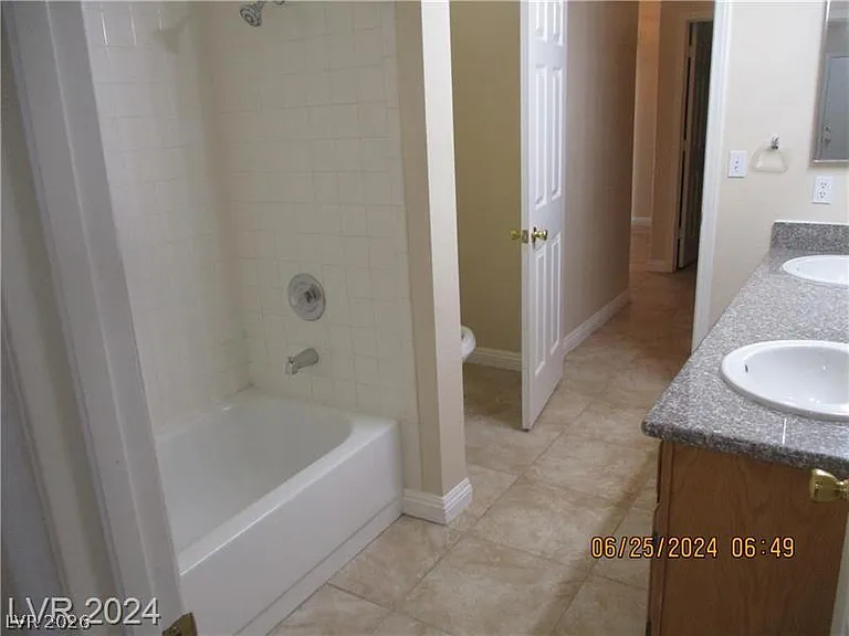 8216 Grassy Point Cir — Photo 25