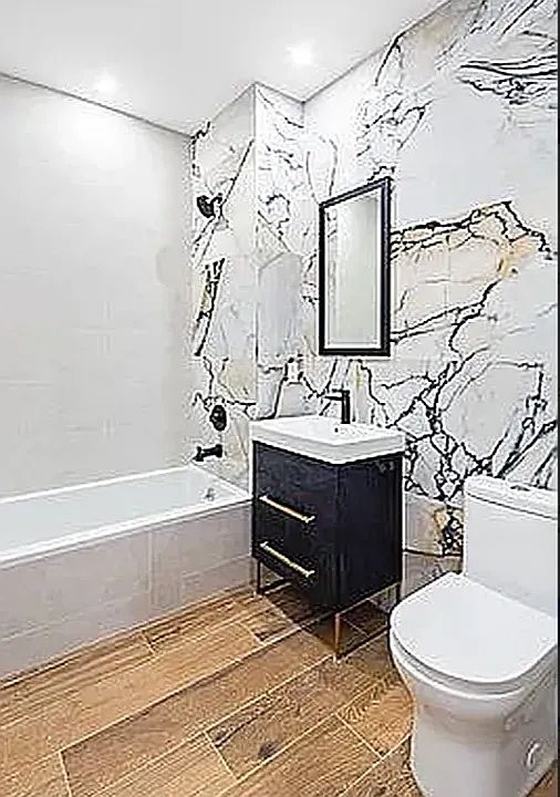 2nd image of 315 Menahan St Floor 1
