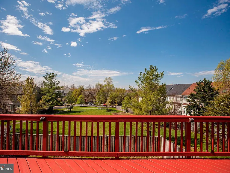 13724 Valley Oak Cir — Photo 4