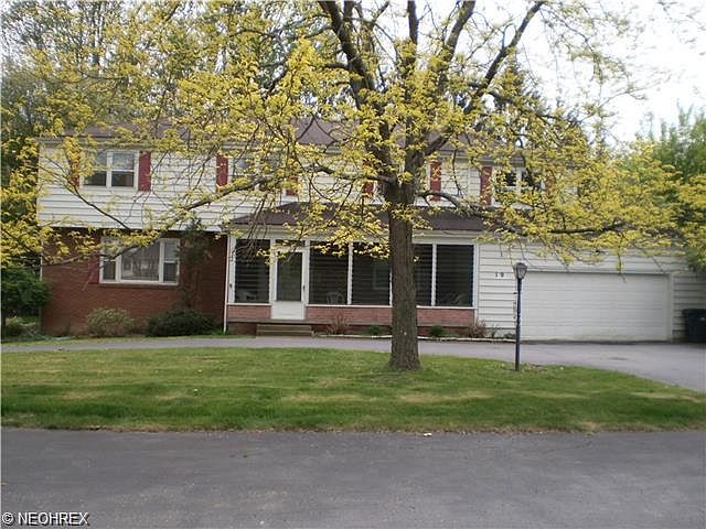 1st image of 19 Norwick Dr