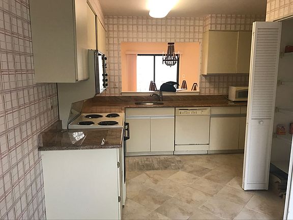 2nd image of 110 Estate Dr #110