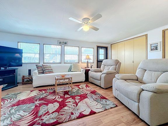 4th image of 3333 26TH AVENUE E #1099