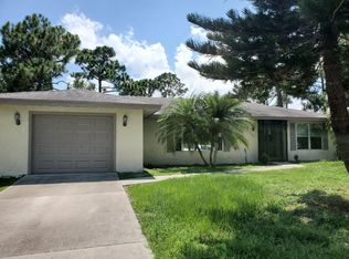 2050 SW Trenton Ln, Port Saint Lucie, FL 34984