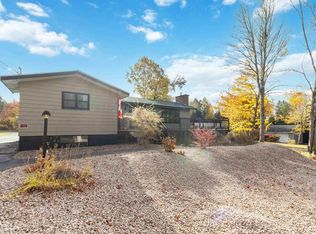 61 Birch Hill Dr, Lunenburg, NS B4V 6A7