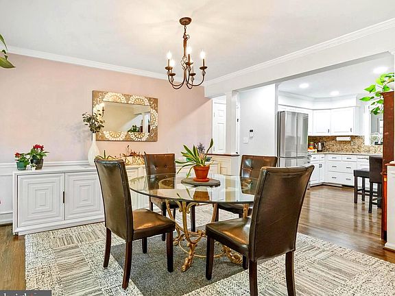 5th image of 8254 Andrew Forest Way