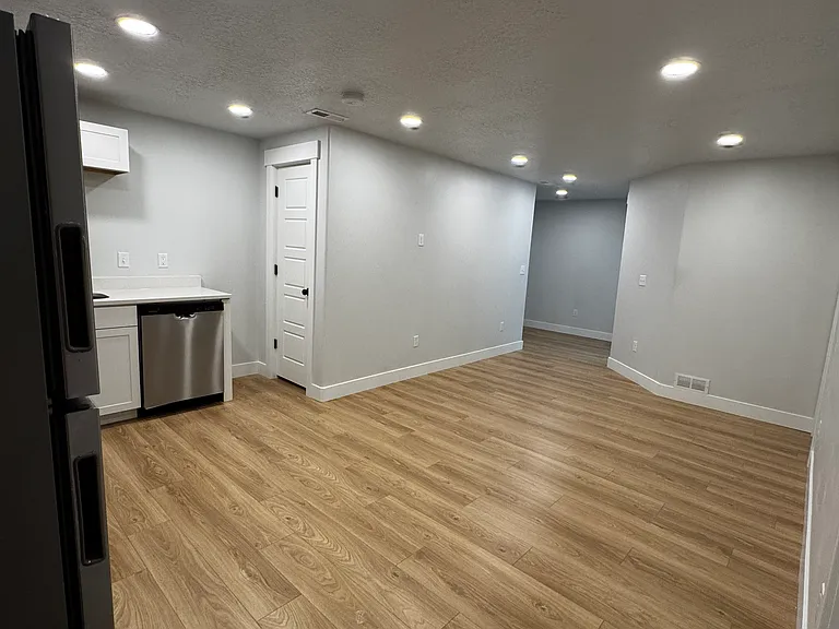 1484 N Sage Dr — Photo 18