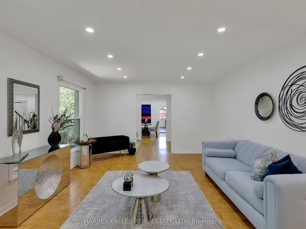 62 Aberfeldy Cres, Markham, ON L3T 4C4