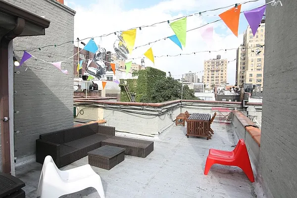 Rented by JK Dansar Corp | media 37