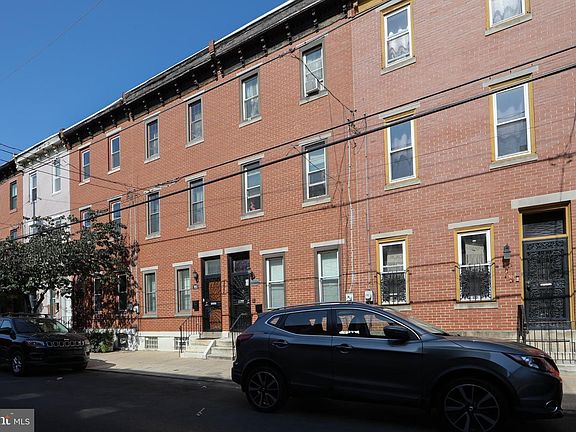4th image of 922 S 18th St