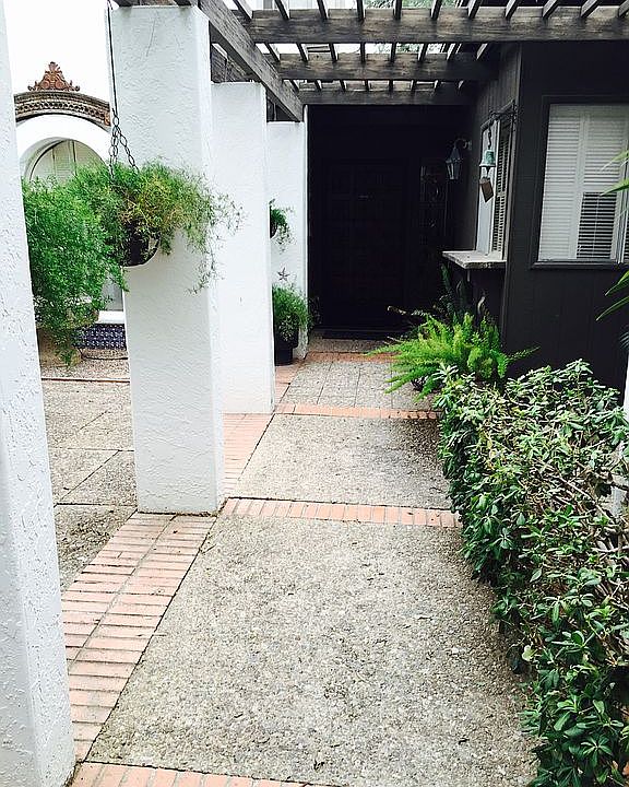 1st image of 3230 N Sabino Vista Cir