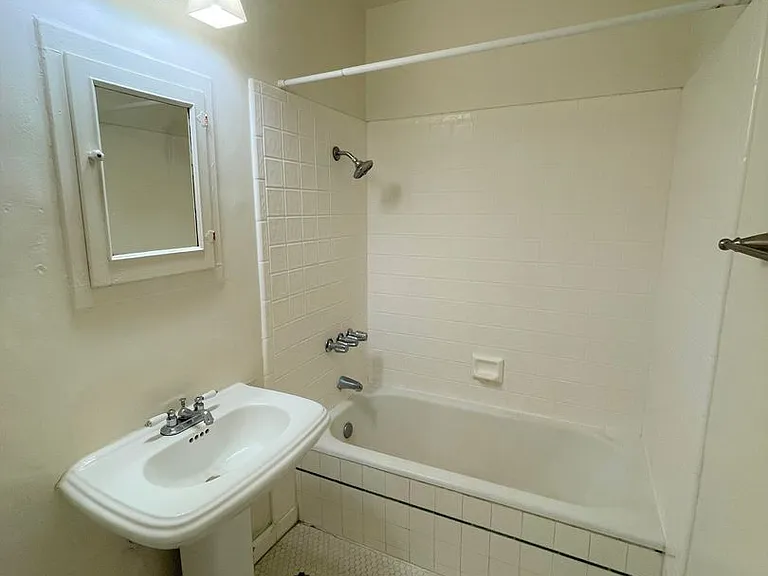 1778 Evans Ave #A-F — Photo 9