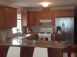 10 Clover St #2, Newark, NJ 07105