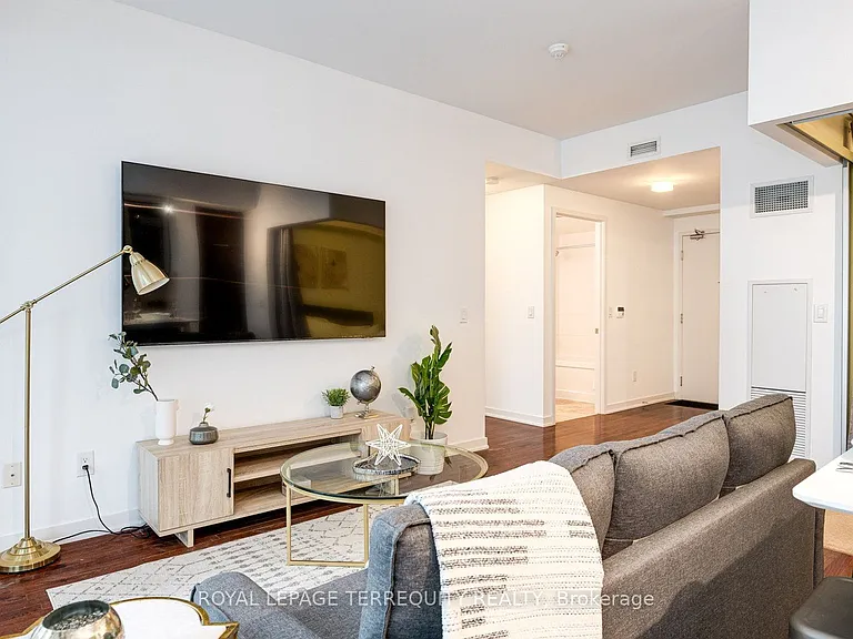 14 York St #1101 — Photo 6