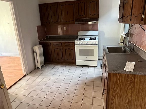4th image of 35-12 30th Ave #3