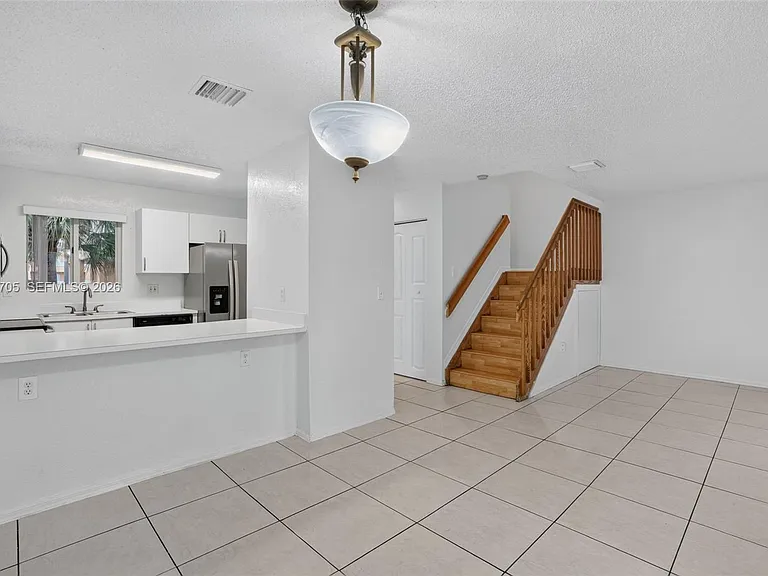 6225 Kendale Lakes Cir #253 — Photo 30
