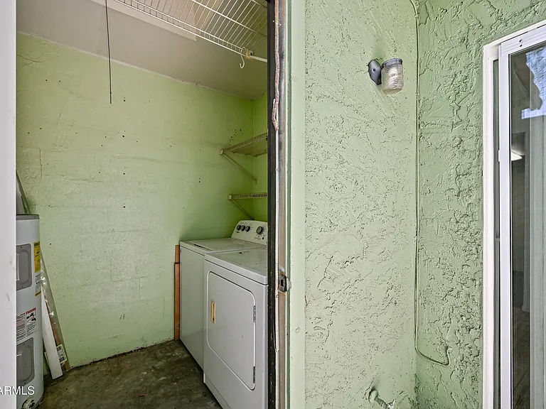 729 E Cochise Dr #B — Photo 22