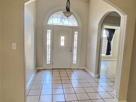 2nd image of 2203 Las Palmas Drive