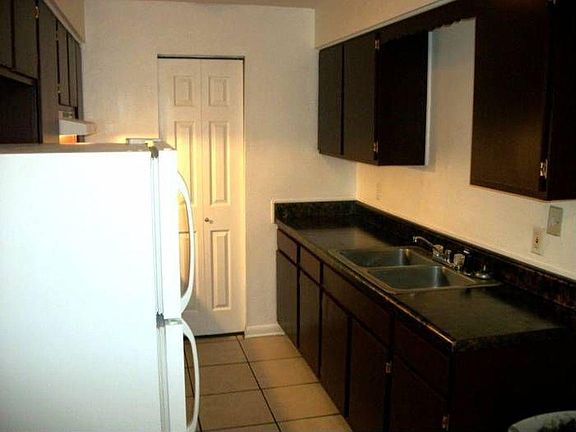 Re-Surfaced Kitchen Countertop 