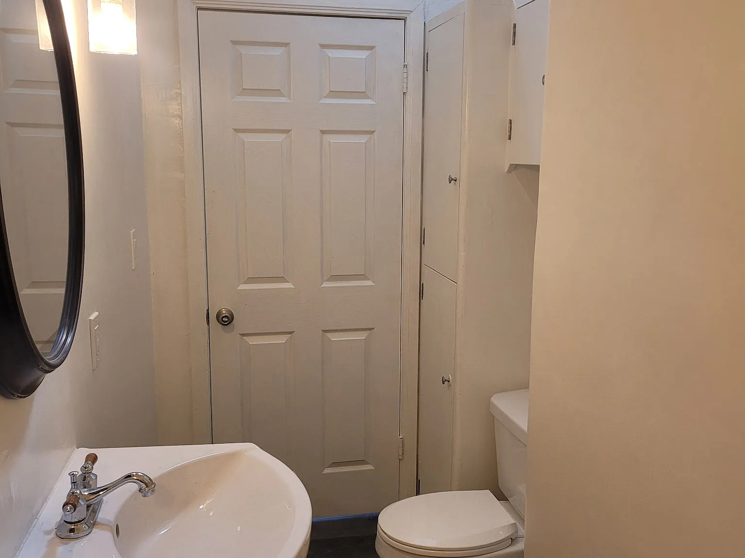 3 bed, 900 sqft, $2,850 — Photo 4