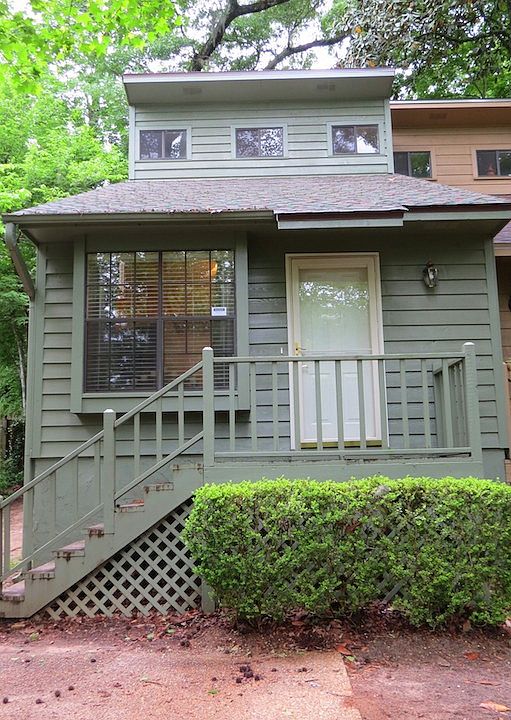 1st image of 2634 Millbank Dr
