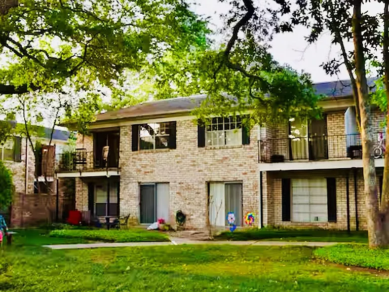 7900 Westheimer Rd #220 — Photo 3