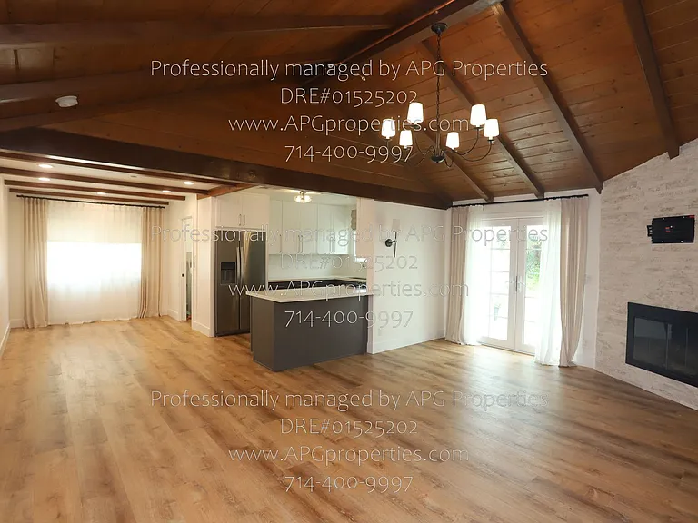 829 N Elmwood St — Photo 6