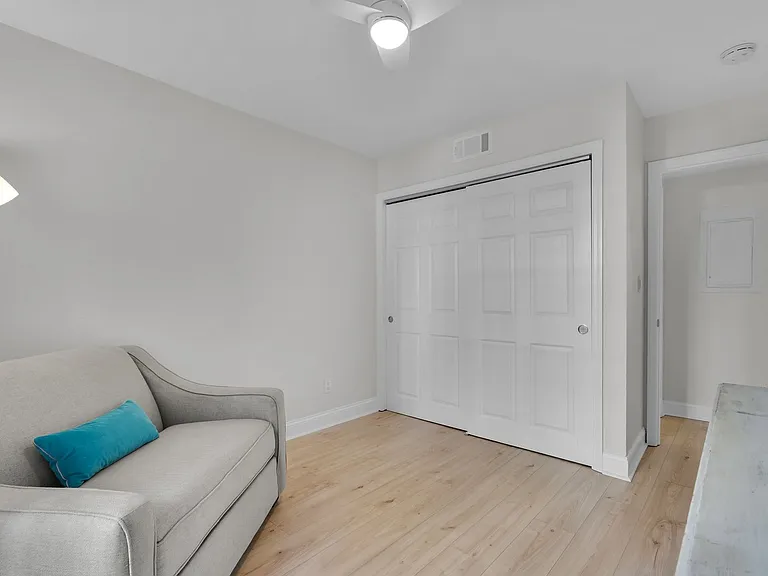 702 Tattnall St — Photo 18