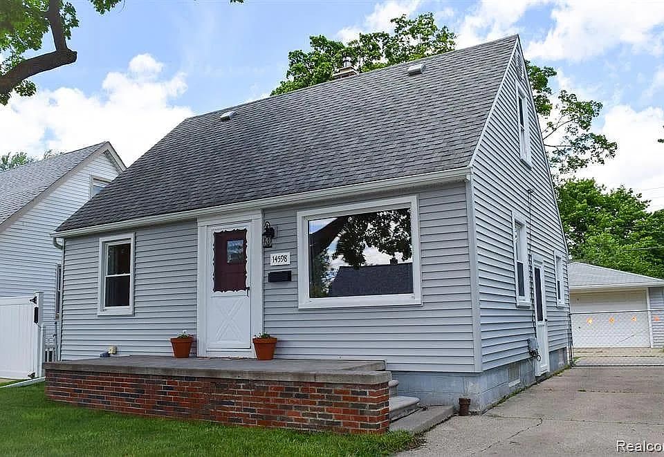 1st image of 14598 Russell Ave