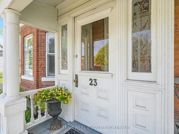 3rd image of 23 Yonge St S