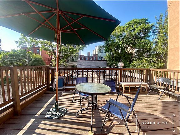 2nd image of 179 Greenpoint Ave APT 2