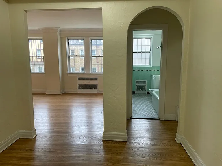 New King Edward Apartments — Photo 226