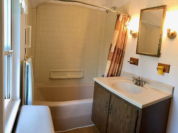 Updated Bathroom!