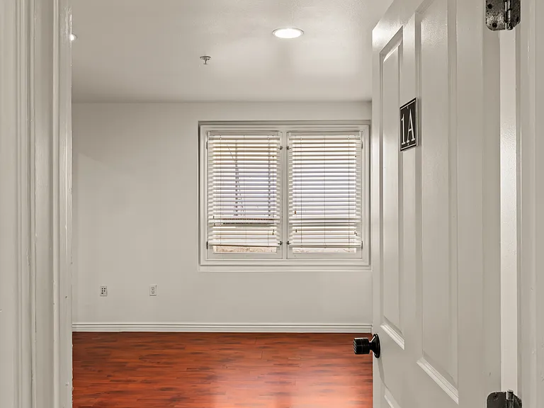 2673 Menlo Ave #3 — Photo 5