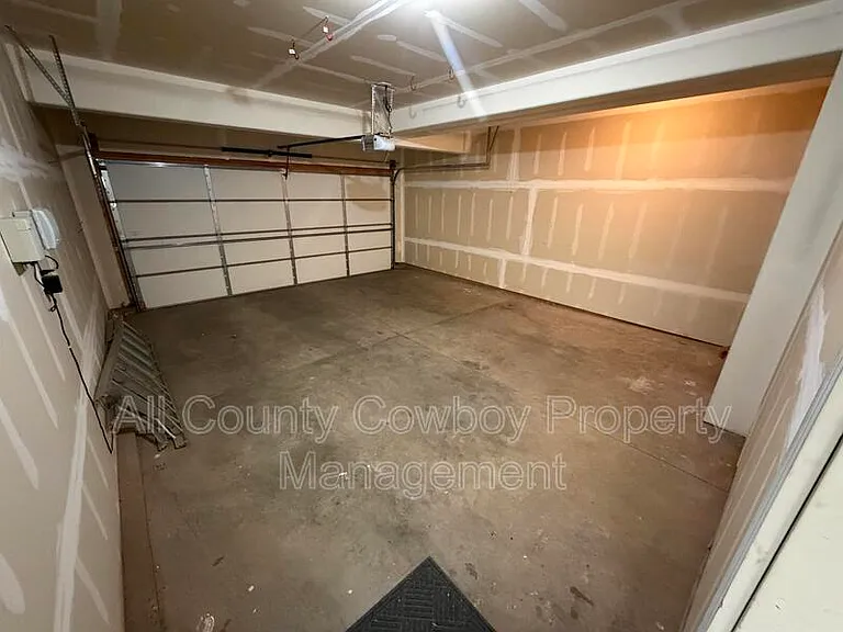 4035 Little Moon Trl — Photo 17