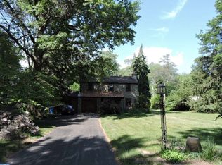 821 Valley Rd, Blue Bell, PA 19422