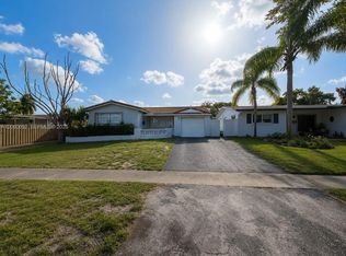 2100 N 52nd Ave, Hollywood, FL 33021