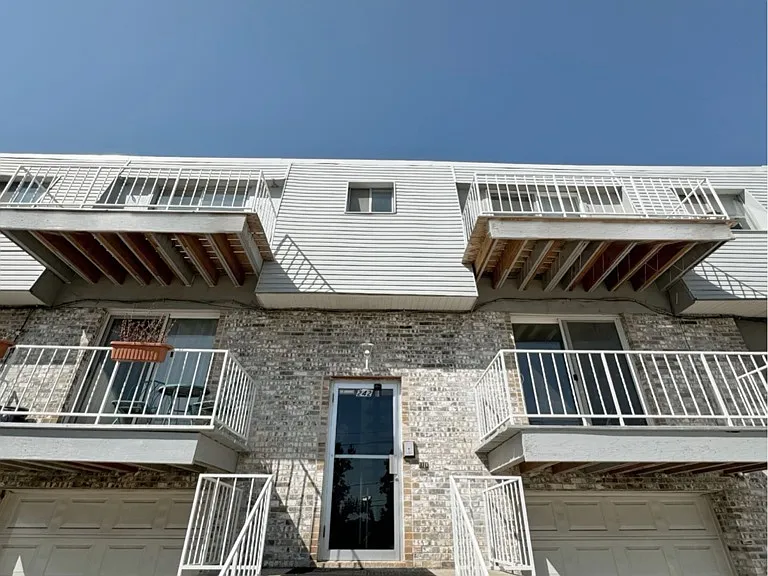 242 Bennett Ave #4B — Photo 7